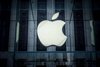 Michael Kappeler/dpa | Trumps Zölle sorgen für höhere Kosten bei Apple. (Archivbild)